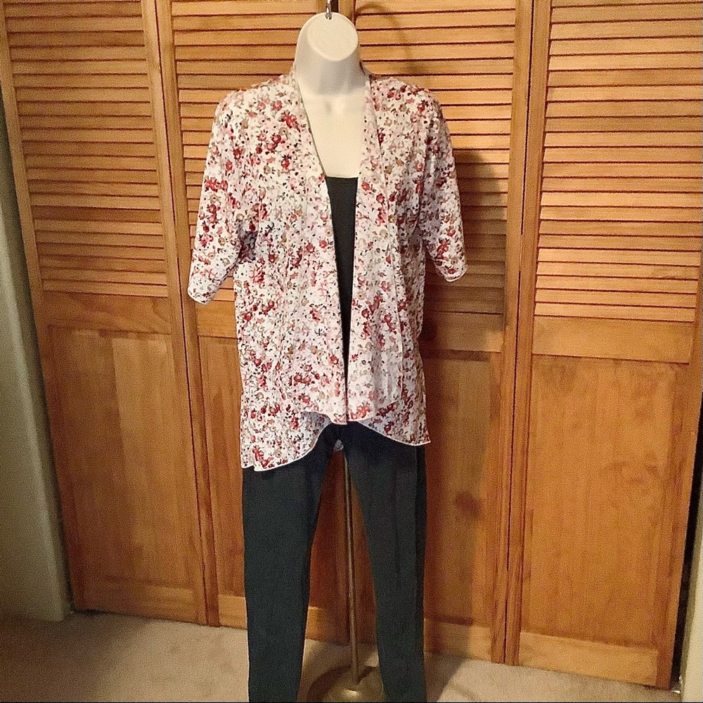 LulaRoe Lite weight Top cover-up kimono jacket XS/SM